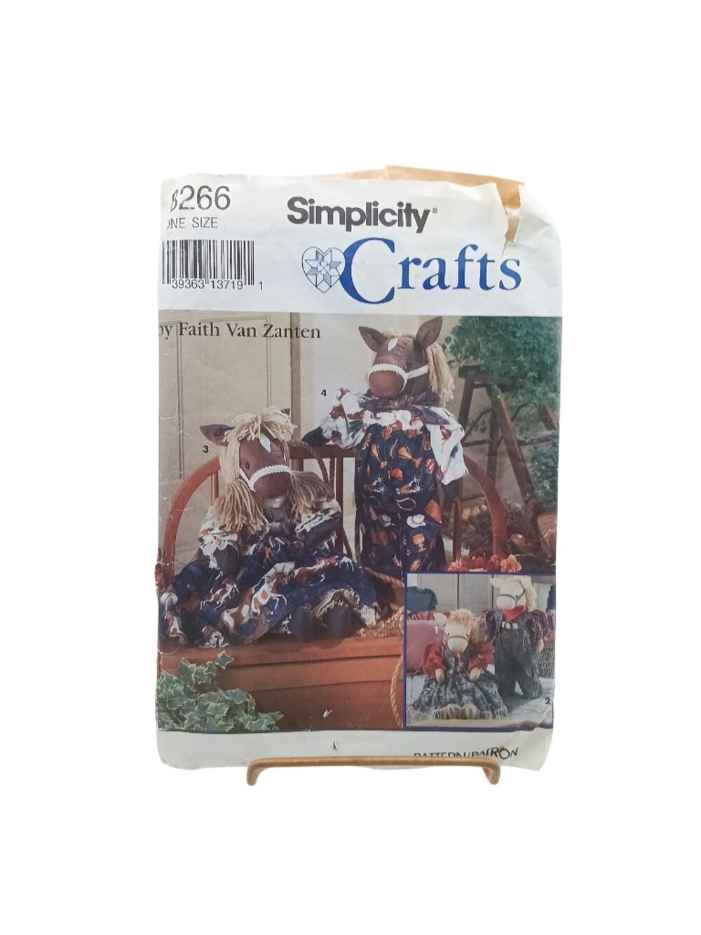 Simplicity Crafts 8266 Sewing Pattern Decorative Horse Dolls & Clothes 19 Pieces